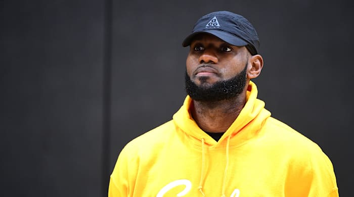 lebron-james-jerseys-burned-protestors